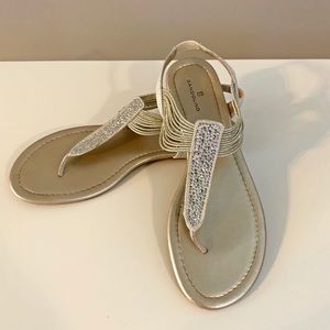 Bandolino: Kayte Sandal/ Gold Sandal